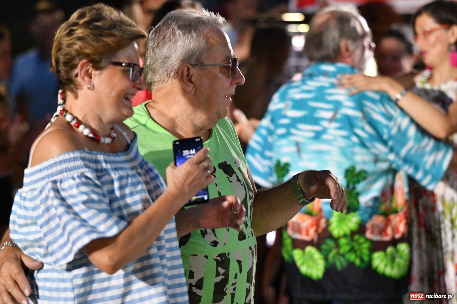 Zdjęcie w galerii na portalu naszraciborz.pl: Kubańskie rytmy rozbujały betonową przystań  wiadomości z regionu