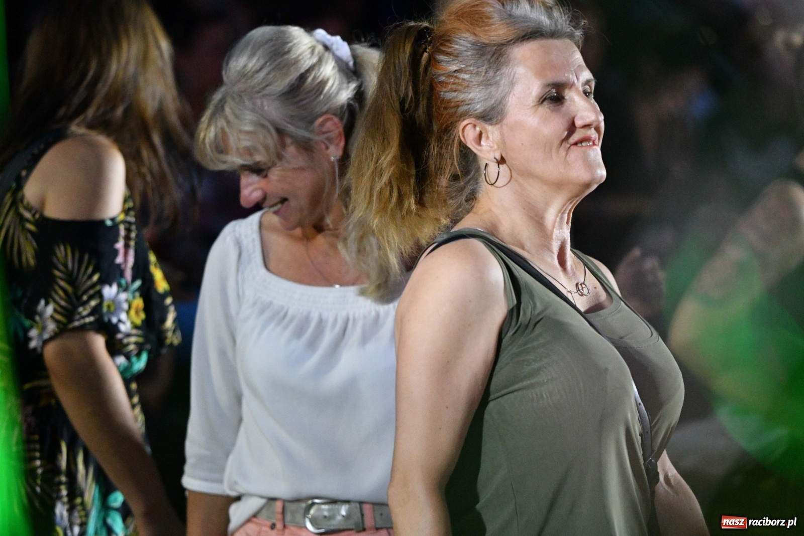 Zdjęcie w galerii na portalu naszraciborz.pl: Kubańskie rytmy rozbujały betonową przystań  wiadomości z regionu