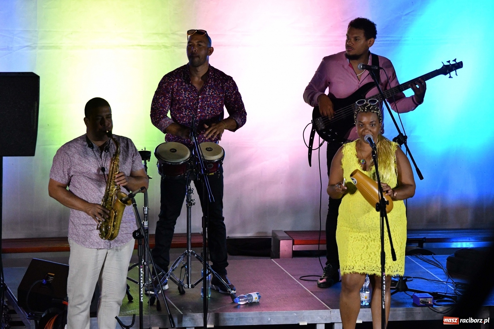 Zdjęcie w galerii na portalu naszraciborz.pl: Kubańskie rytmy rozbujały betonową przystań  wiadomości z regionu