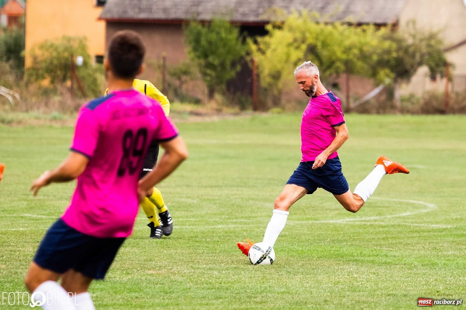 Zdjęcie w galerii na portalu naszraciborz.pl: Krzyżanowice kontra Gaszowice. Przy Dworcowej strzelali tylko w pierwszej połowie [FOTO] wiadomości z regionu