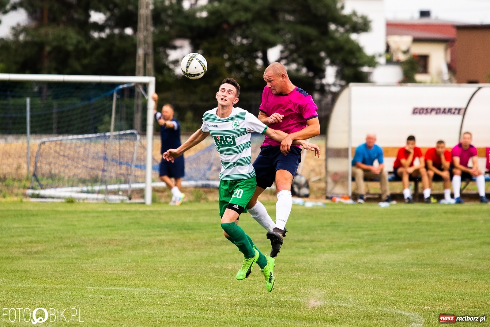 Zdjęcie w galerii na portalu naszraciborz.pl: Krzyżanowice kontra Gaszowice. Przy Dworcowej strzelali tylko w pierwszej połowie [FOTO] wiadomości z regionu