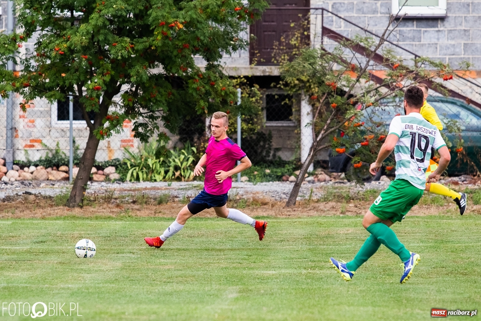 Zdjęcie w galerii na portalu naszraciborz.pl: Krzyżanowice kontra Gaszowice. Przy Dworcowej strzelali tylko w pierwszej połowie [FOTO] wiadomości z regionu