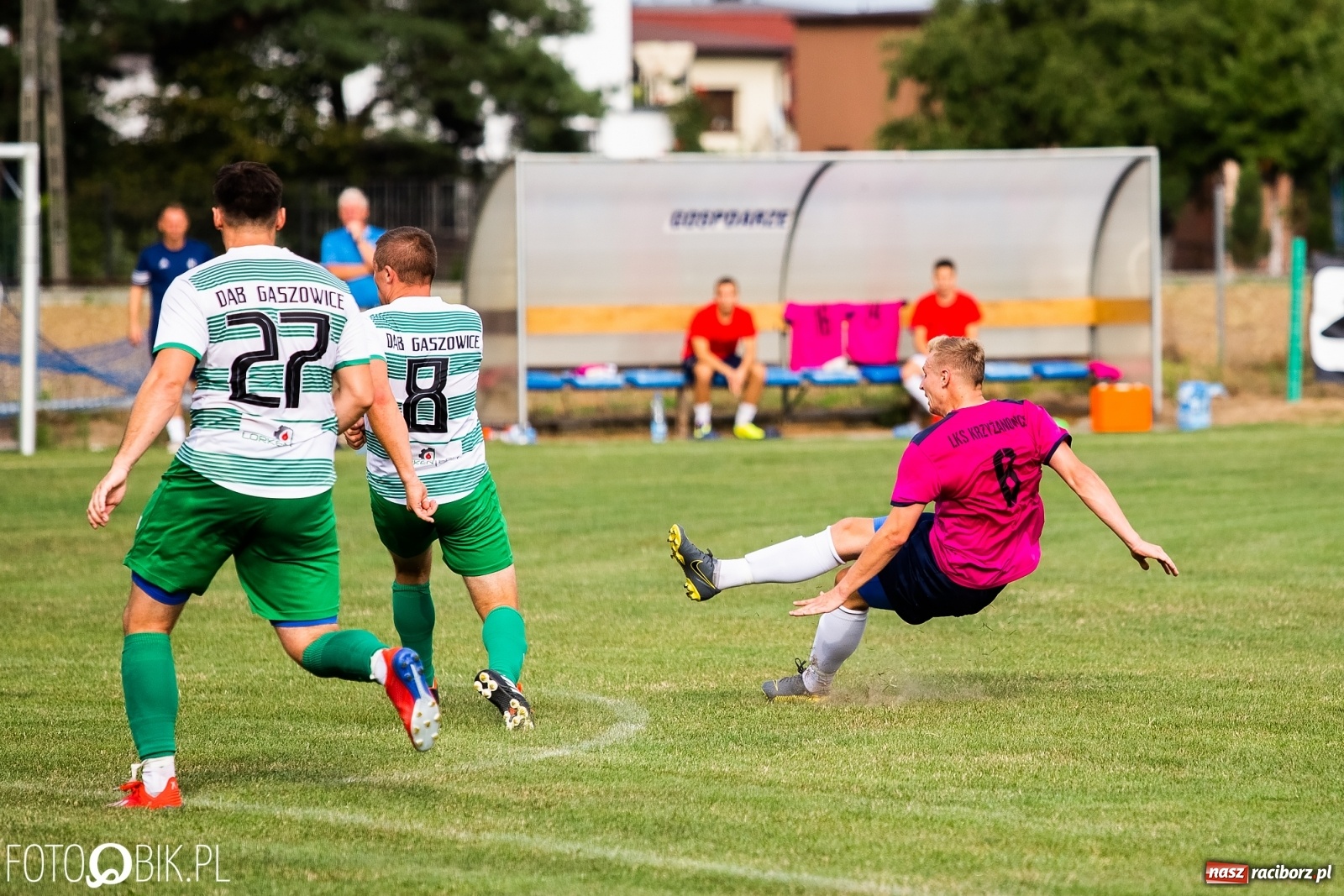 Zdjęcie w galerii na portalu naszraciborz.pl: Krzyżanowice kontra Gaszowice. Przy Dworcowej strzelali tylko w pierwszej połowie [FOTO] wiadomości z regionu