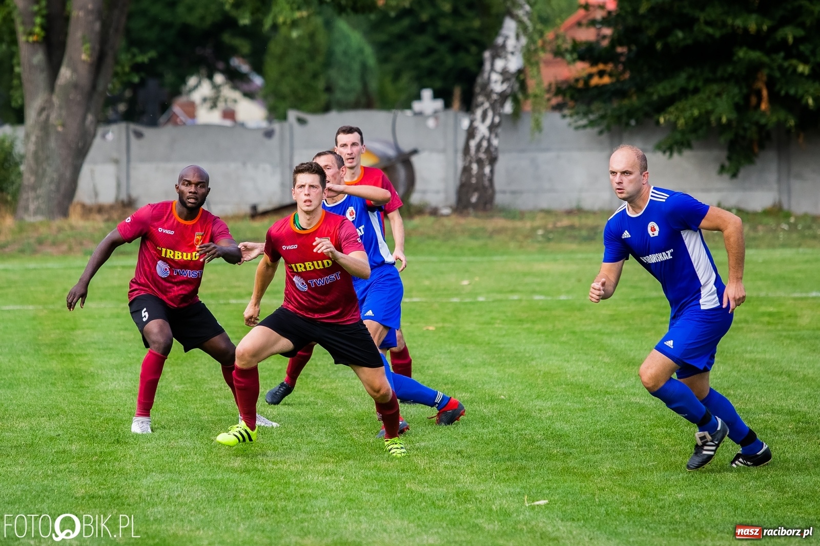 Zdjęcie w galerii na portalu naszraciborz.pl: Krzanowice zdobyły czernicki Zameczek [FOTO] wiadomości z regionu