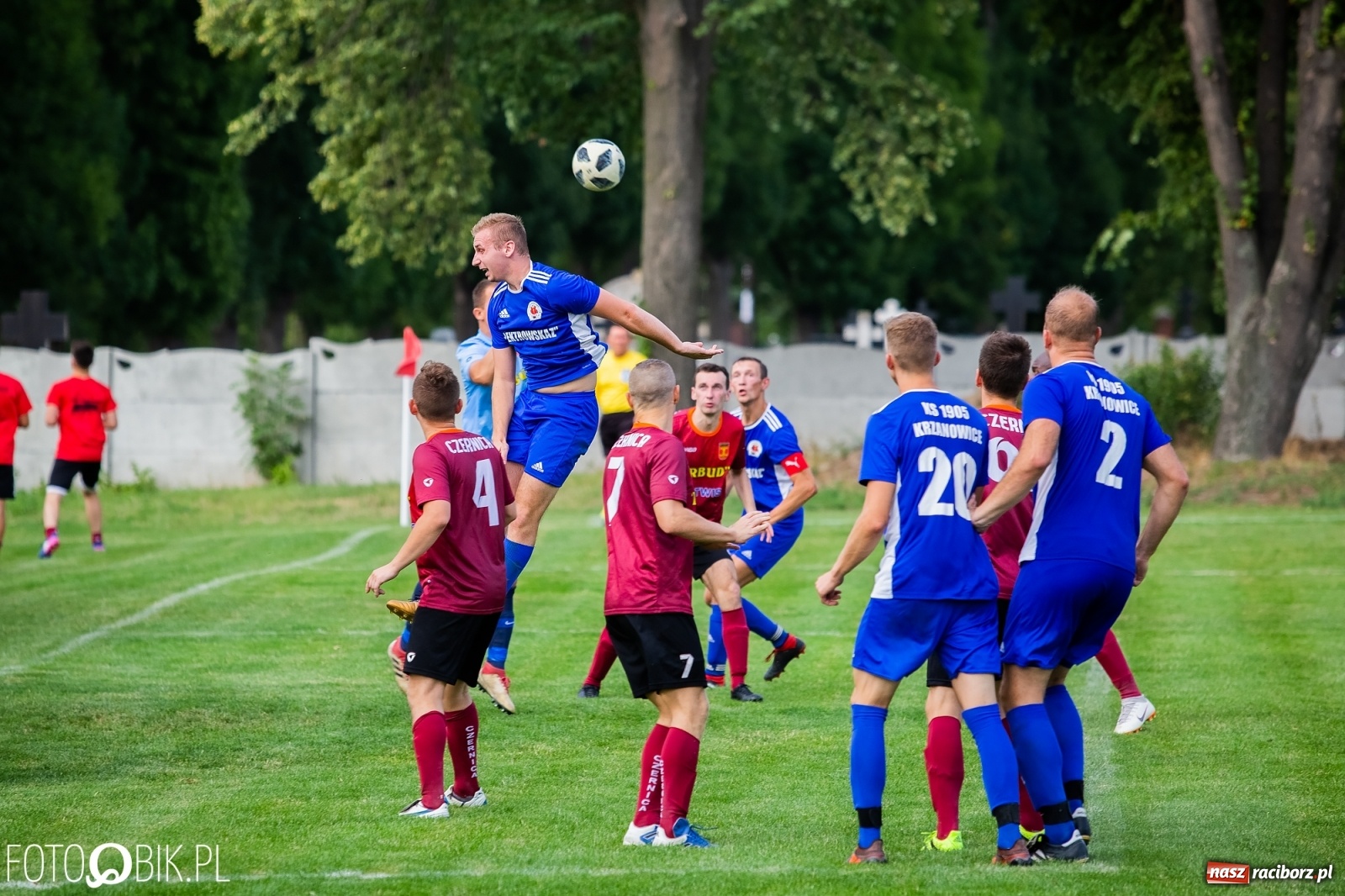Zdjęcie w galerii na portalu naszraciborz.pl: Krzanowice zdobyły czernicki Zameczek [FOTO] wiadomości z regionu