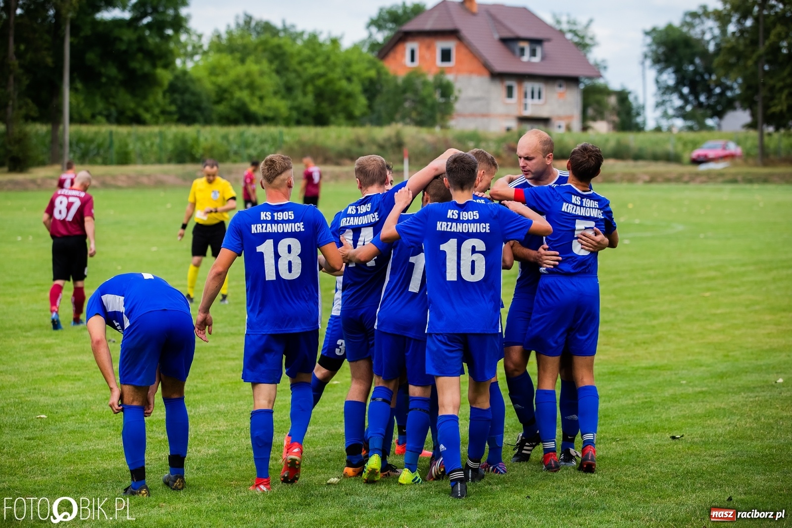 Zdjęcie w galerii na portalu naszraciborz.pl: Krzanowice zdobyły czernicki Zameczek [FOTO] wiadomości z regionu
