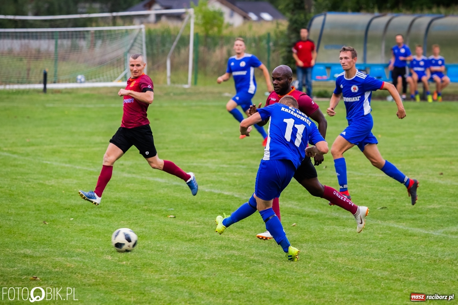 Zdjęcie w galerii na portalu naszraciborz.pl: Krzanowice zdobyły czernicki Zameczek [FOTO] wiadomości z regionu