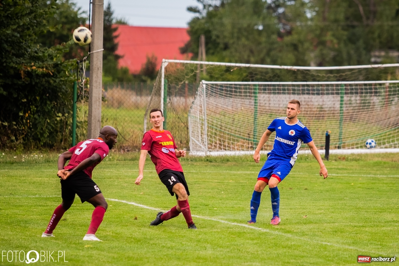 Zdjęcie w galerii na portalu naszraciborz.pl: Krzanowice zdobyły czernicki Zameczek [FOTO] wiadomości z regionu