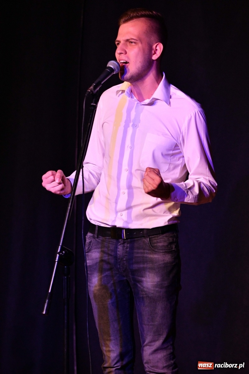 Zdjęcie w galerii na portalu naszraciborz.pl: Piosenki na zamku czar [FOTO i WIDEO]  wiadomości z regionu