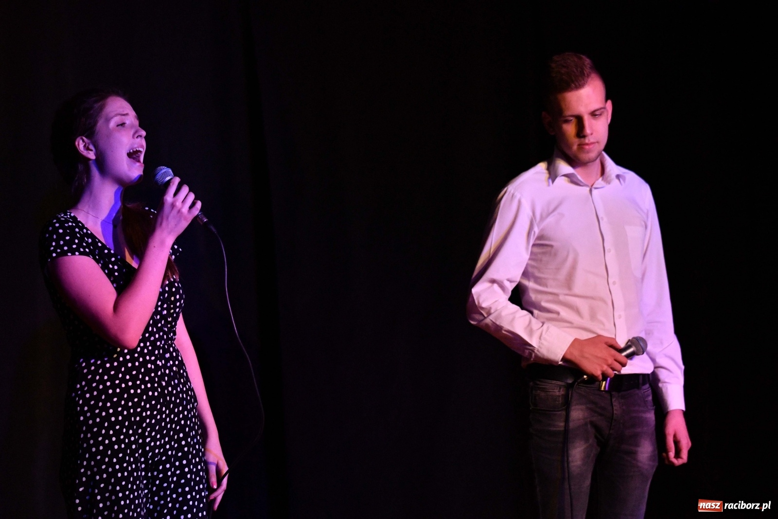 Zdjęcie w galerii na portalu naszraciborz.pl: Piosenki na zamku czar [FOTO i WIDEO]  wiadomości z regionu