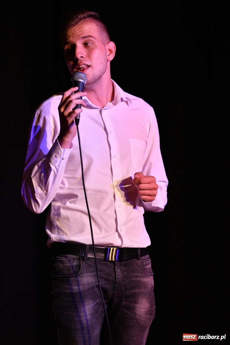 Zdjęcie w galerii na portalu naszraciborz.pl: Piosenki na zamku czar [FOTO i WIDEO]  wiadomości z regionu