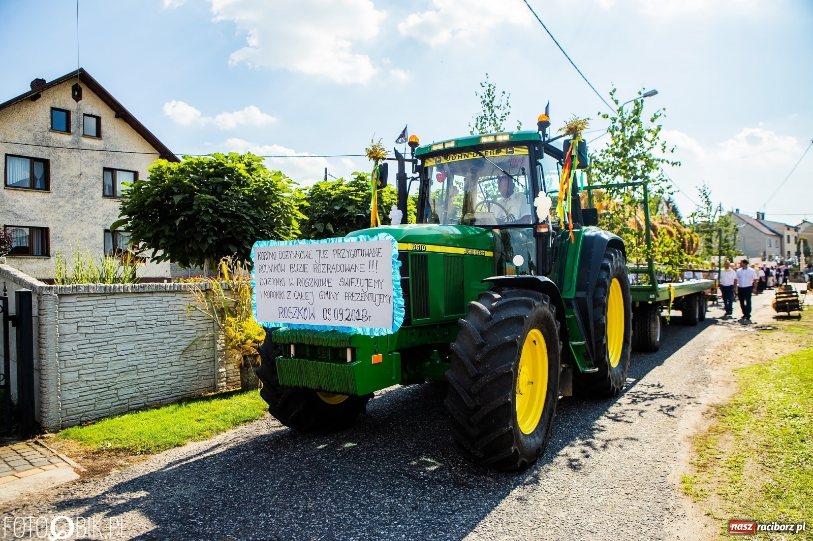 Zdjęcie w galerii na portalu naszraciborz.pl: Najnowsze i najdroższe ciągniki znajdziemy na podraciborskich wsiach [FOTO] wiadomości z regionu