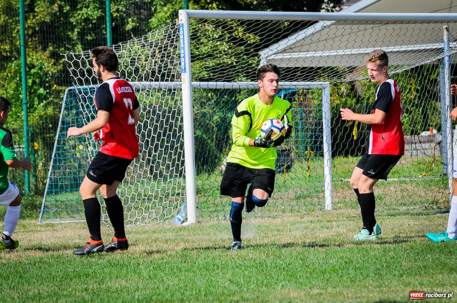 Zdjęcie w galerii na portalu naszraciborz.pl: Brzezie zgarnęło trzy punkty na początek sezonu [FOTO i WIDEO] wiadomości z regionu