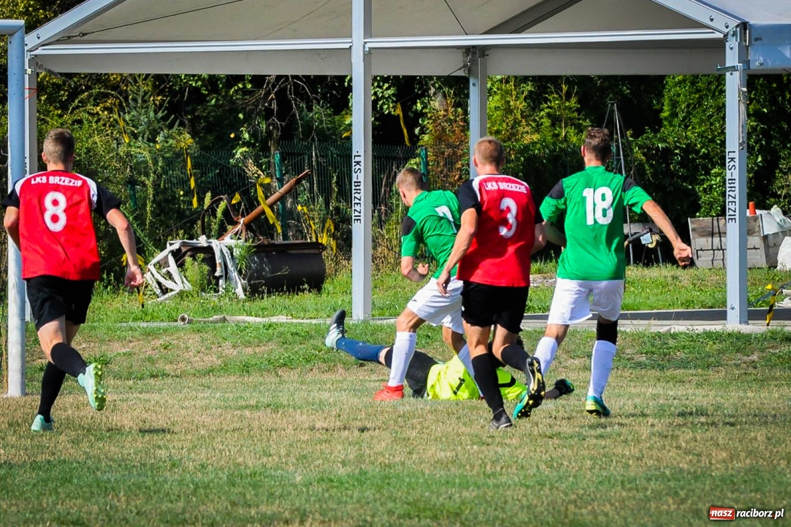 Zdjęcie w galerii na portalu naszraciborz.pl: Brzezie zgarnęło trzy punkty na początek sezonu [FOTO i WIDEO] wiadomości z regionu