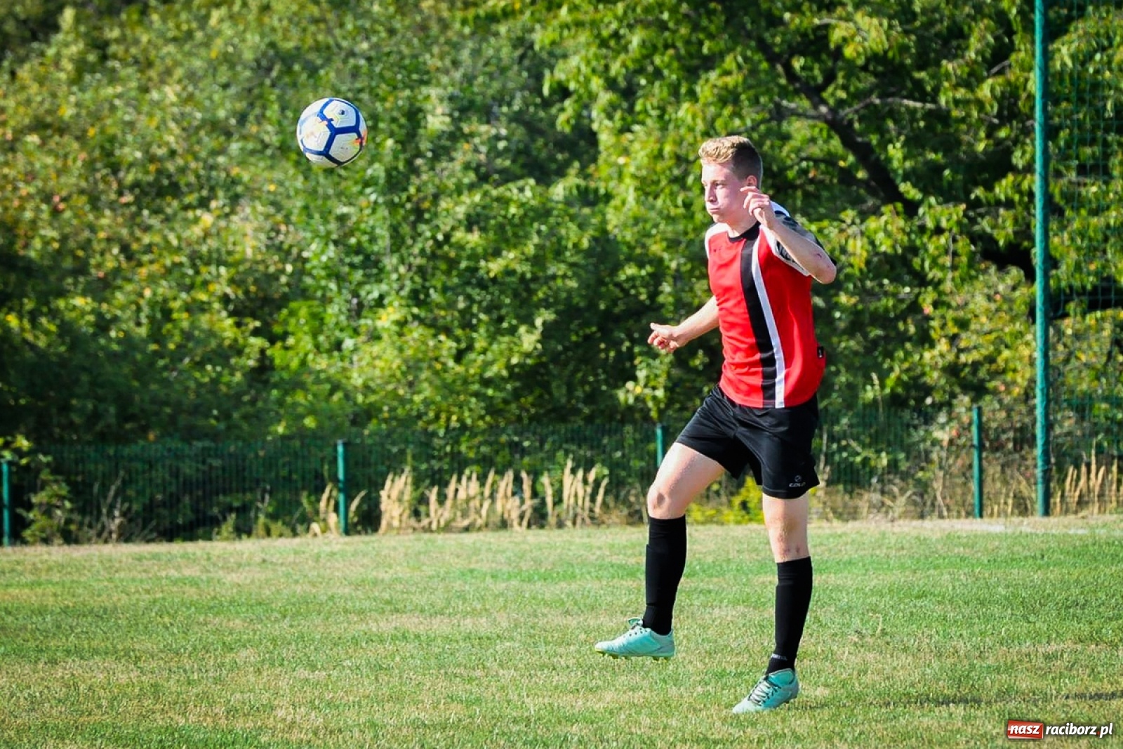 Zdjęcie w galerii na portalu naszraciborz.pl: Brzezie zgarnęło trzy punkty na początek sezonu [FOTO i WIDEO] wiadomości z regionu