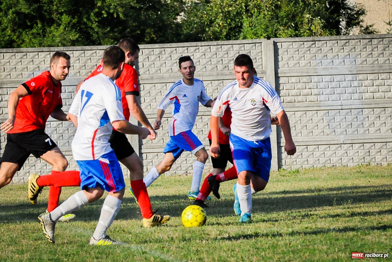 Zdjęcie w galerii na portalu naszraciborz.pl: Lyski wywiozły trzy punkty z Rzuchowa  wiadomości z regionu