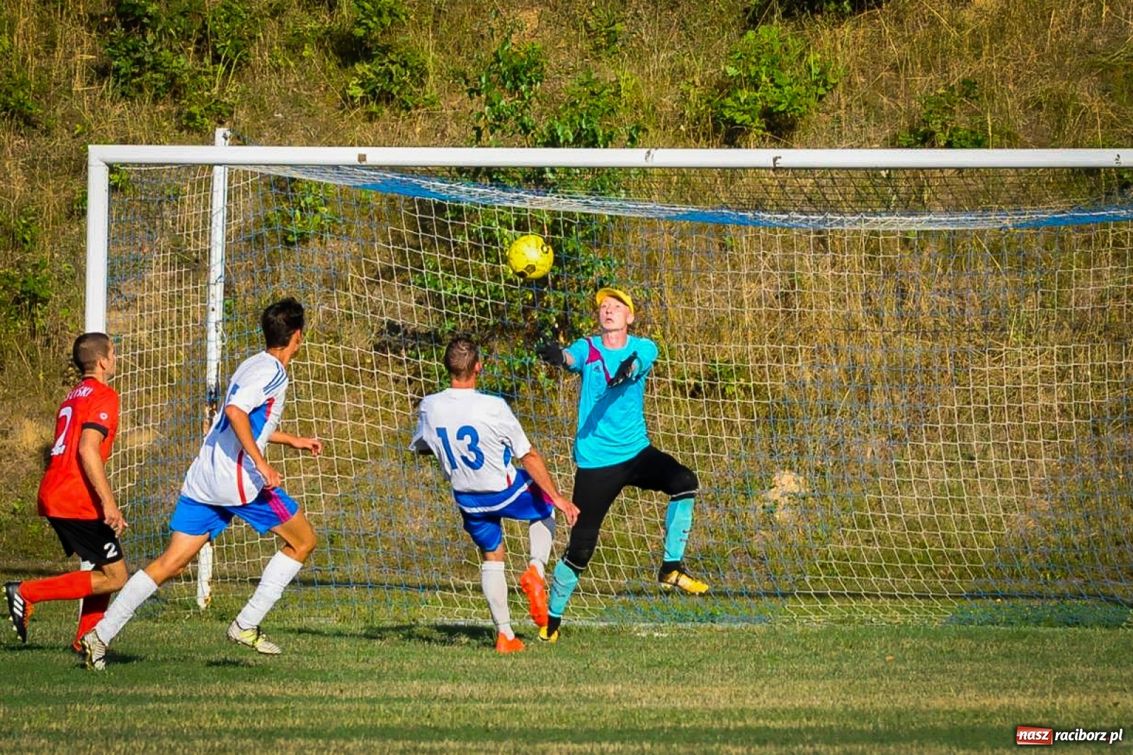 Zdjęcie w galerii na portalu naszraciborz.pl: Lyski wywiozły trzy punkty z Rzuchowa  wiadomości z regionu