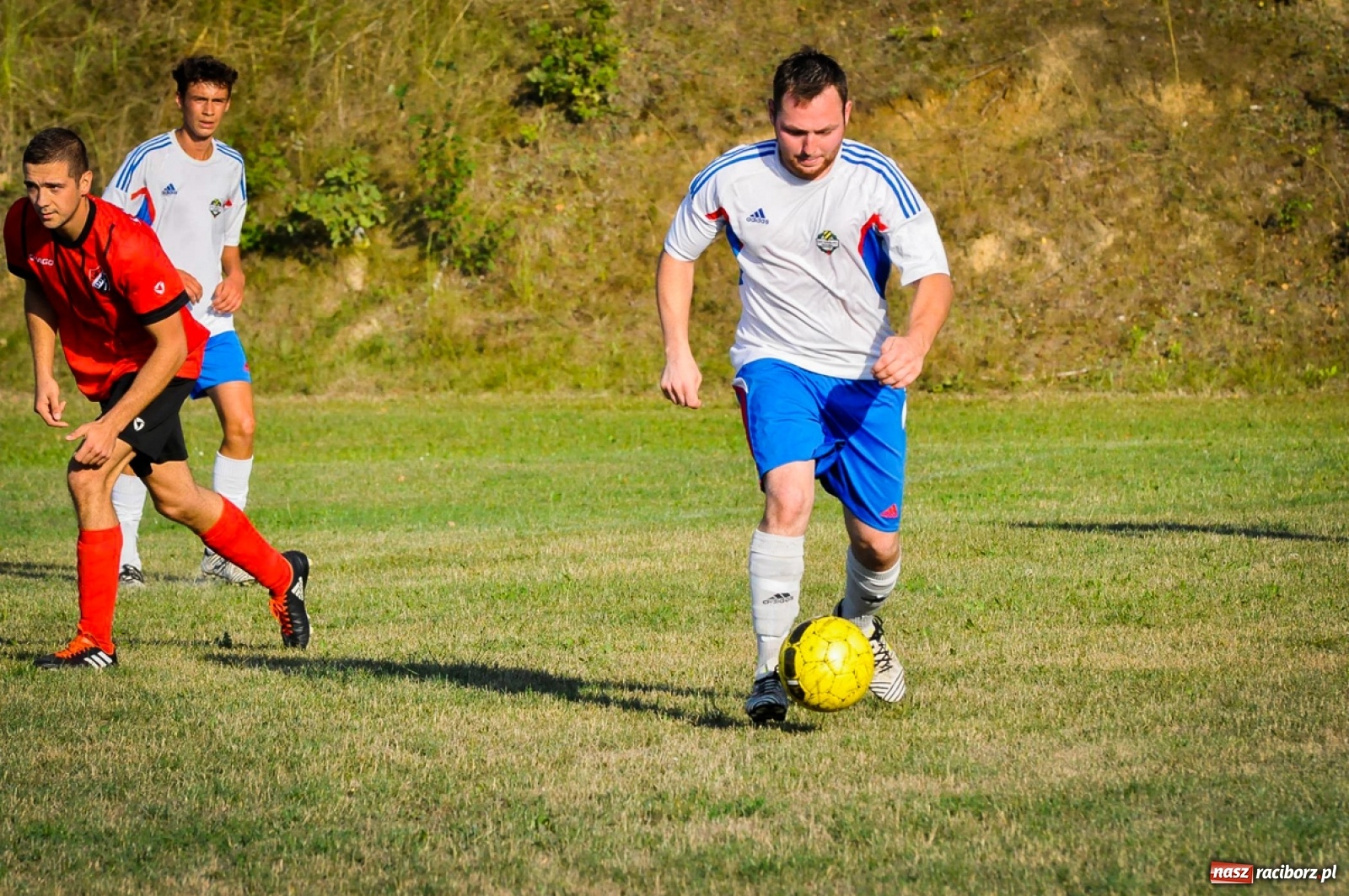 Zdjęcie w galerii na portalu naszraciborz.pl: Lyski wywiozły trzy punkty z Rzuchowa  wiadomości z regionu