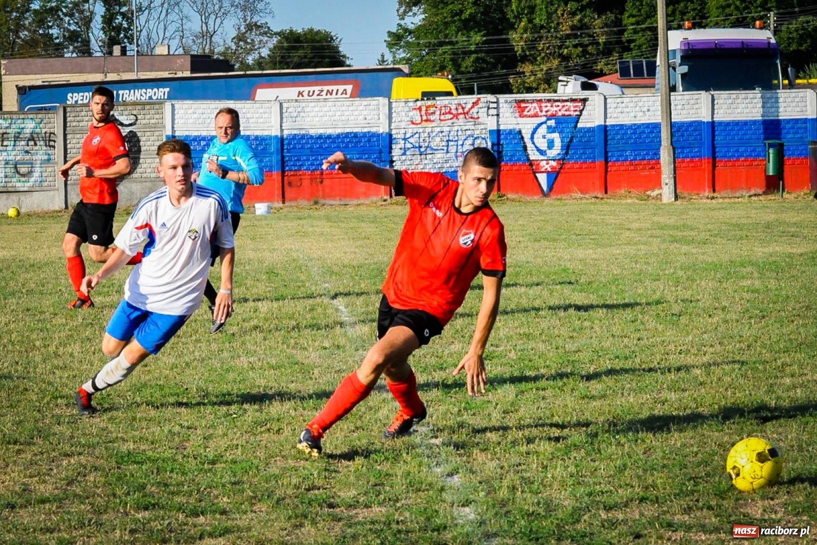 Zdjęcie w galerii na portalu naszraciborz.pl: Lyski wywiozły trzy punkty z Rzuchowa  wiadomości z regionu