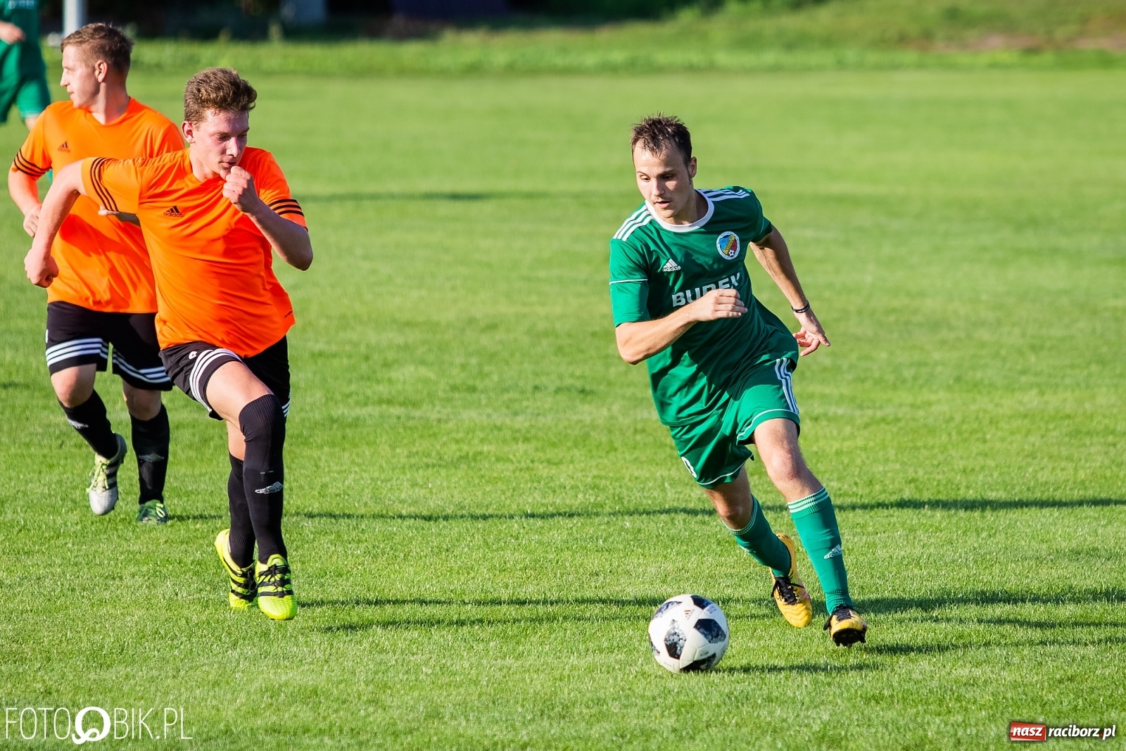 Zdjęcie w galerii na portalu naszraciborz.pl: Podział punktów na inaugurację sezonu w Studziennej wiadomości z regionu