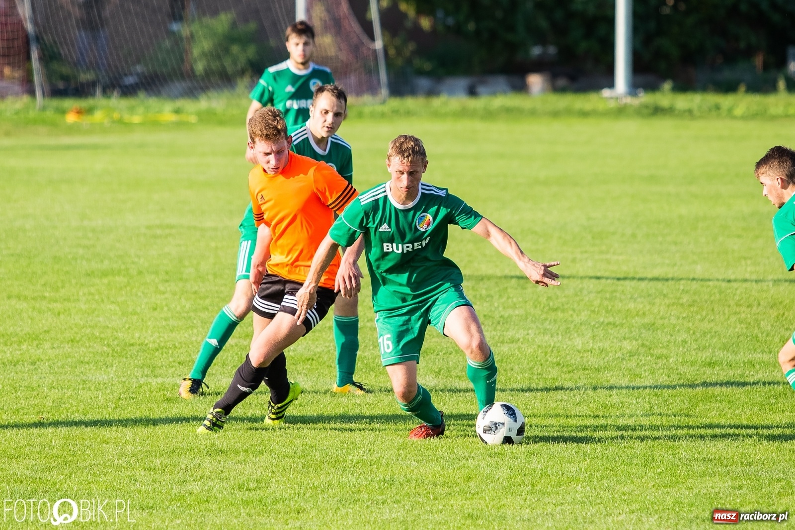 Zdjęcie w galerii na portalu naszraciborz.pl: Podział punktów na inaugurację sezonu w Studziennej wiadomości z regionu