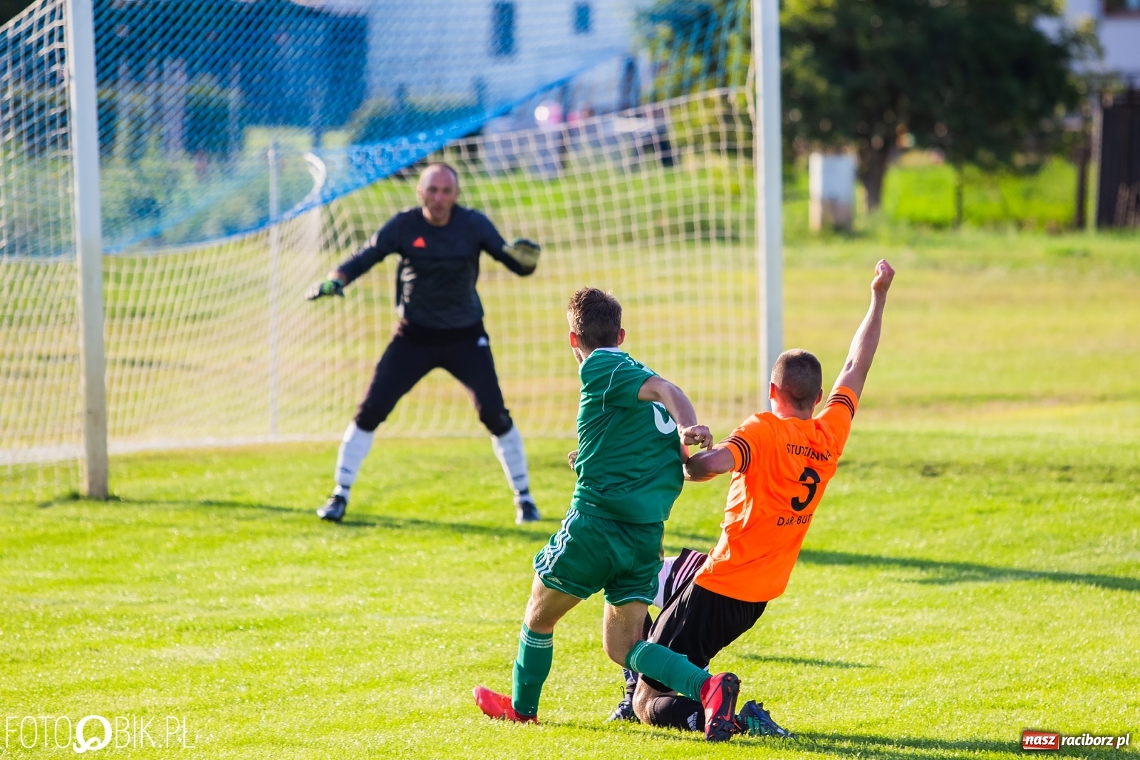 Zdjęcie w galerii na portalu naszraciborz.pl: Podział punktów na inaugurację sezonu w Studziennej wiadomości z regionu