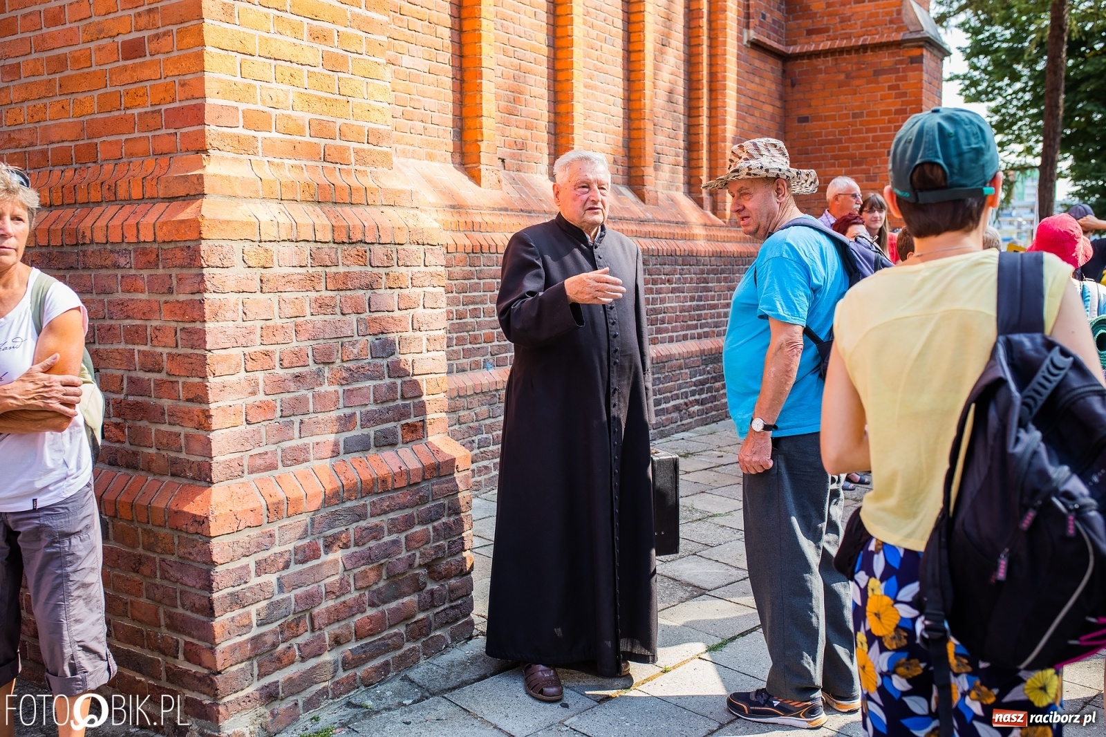 Zdjęcie w galerii na portalu naszraciborz.pl: Raciborska pielgrzymka już w drodze na Jasną Górę [FOTO i WIDEO]  wiadomości z regionu