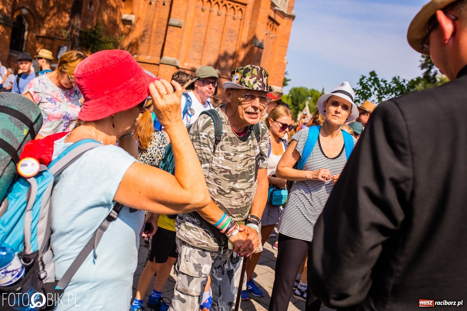 Zdjęcie w galerii na portalu naszraciborz.pl: Raciborska pielgrzymka już w drodze na Jasną Górę [FOTO i WIDEO]  wiadomości z regionu