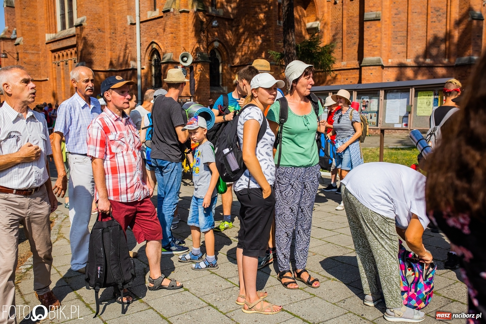 Zdjęcie w galerii na portalu naszraciborz.pl: Raciborska pielgrzymka już w drodze na Jasną Górę [FOTO i WIDEO]  wiadomości z regionu