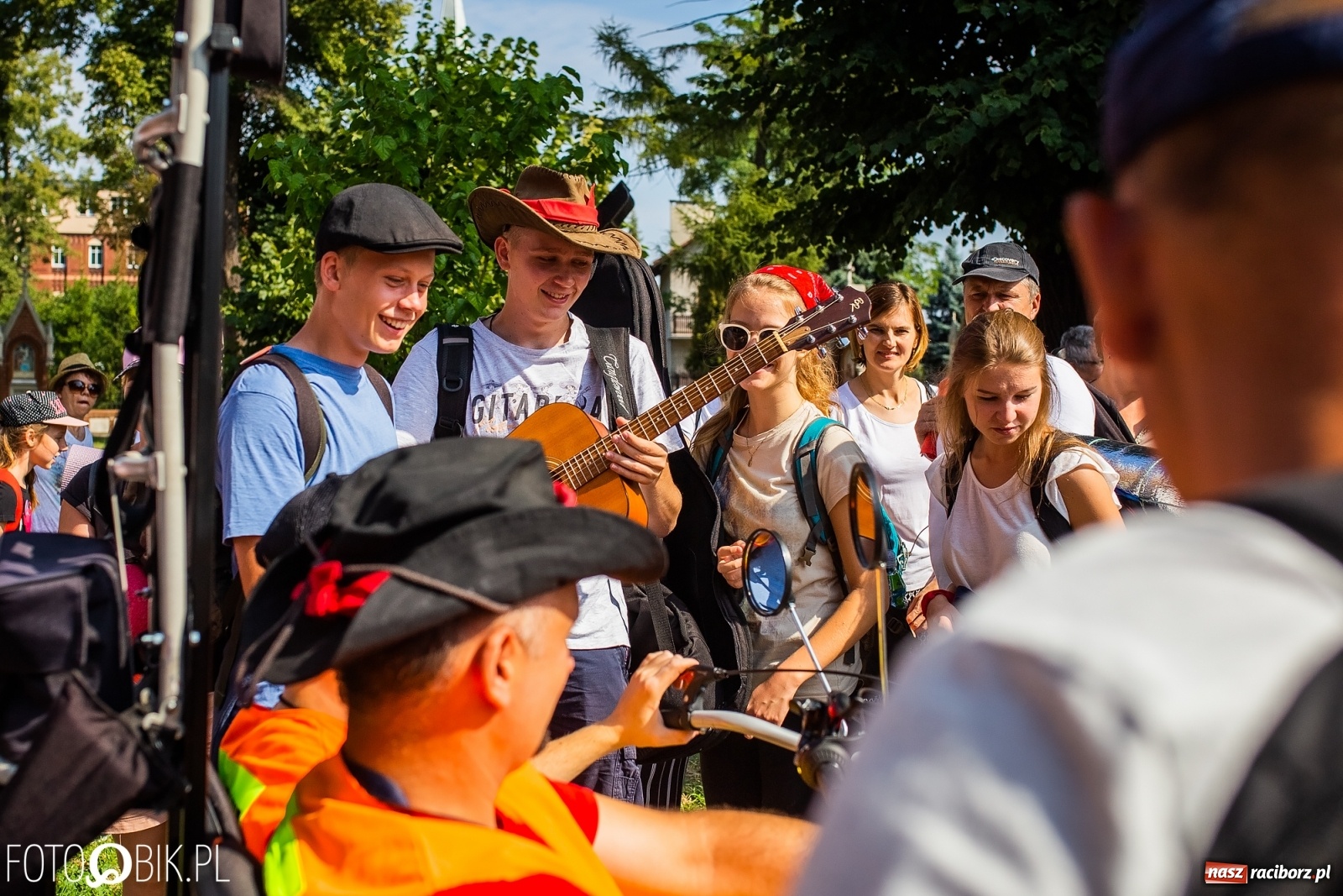 Zdjęcie w galerii na portalu naszraciborz.pl: Raciborska pielgrzymka już w drodze na Jasną Górę [FOTO i WIDEO]  wiadomości z regionu