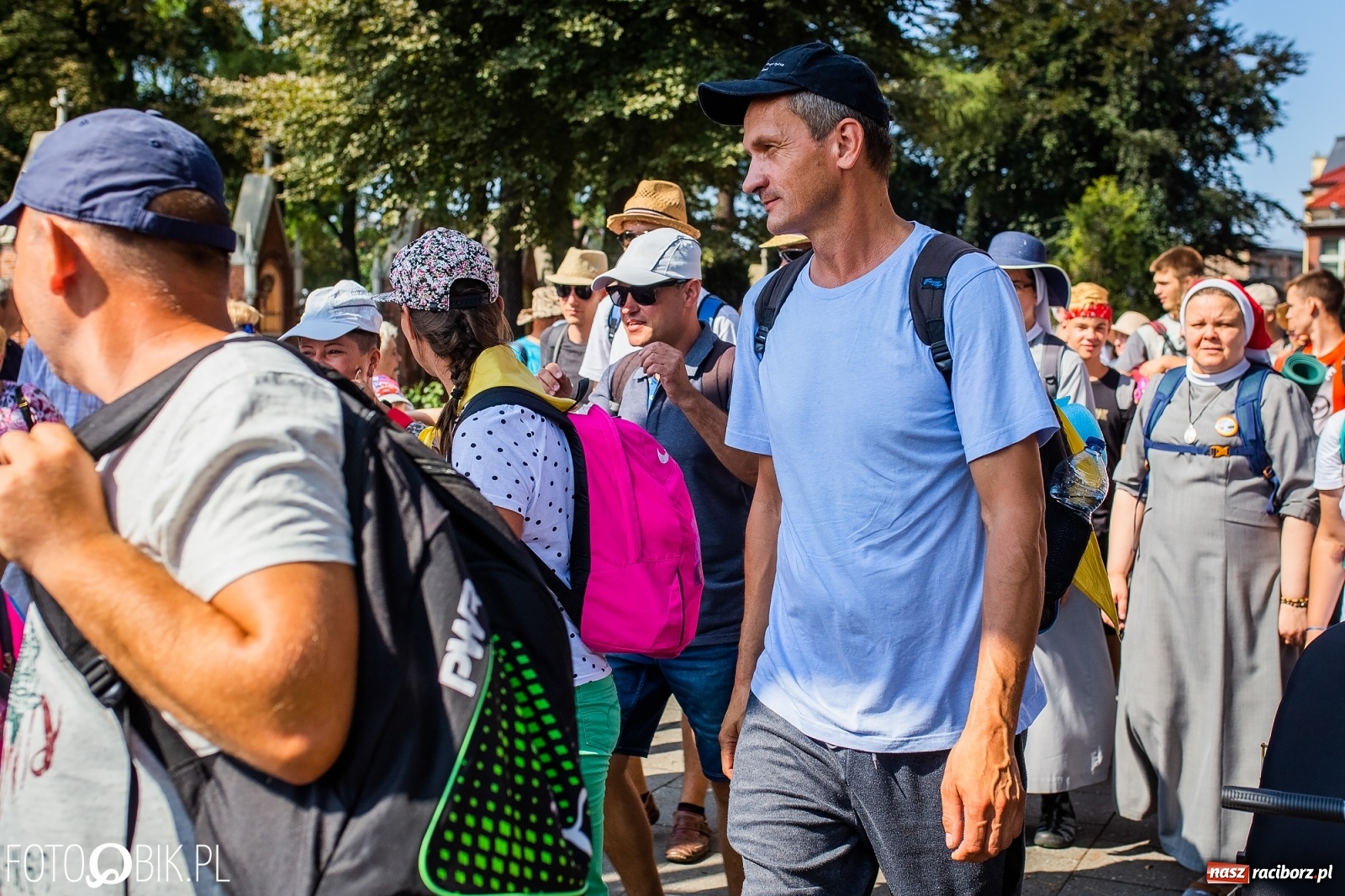 Zdjęcie w galerii na portalu naszraciborz.pl: Raciborska pielgrzymka już w drodze na Jasną Górę [FOTO i WIDEO]  wiadomości z regionu