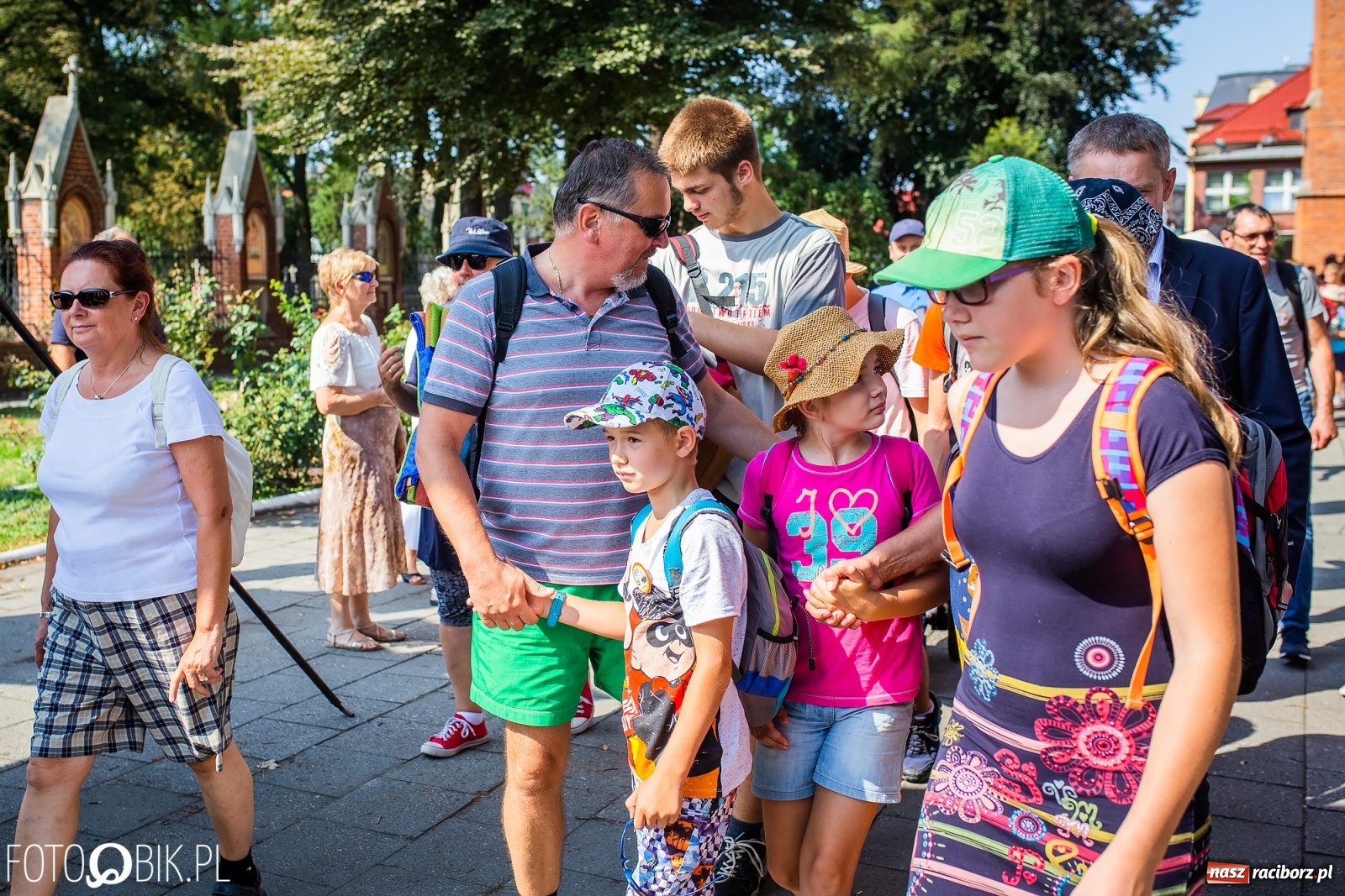 Zdjęcie w galerii na portalu naszraciborz.pl: Raciborska pielgrzymka już w drodze na Jasną Górę [FOTO i WIDEO]  wiadomości z regionu