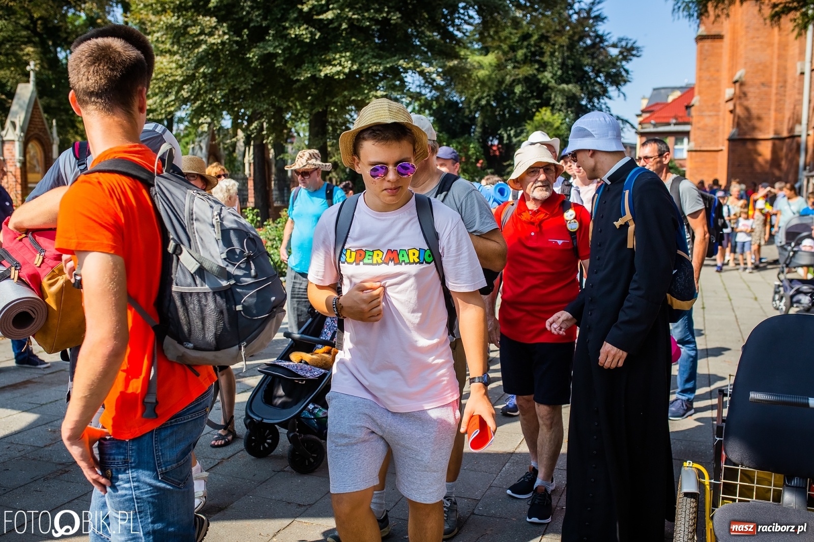 Zdjęcie w galerii na portalu naszraciborz.pl: Raciborska pielgrzymka już w drodze na Jasną Górę [FOTO i WIDEO]  wiadomości z regionu