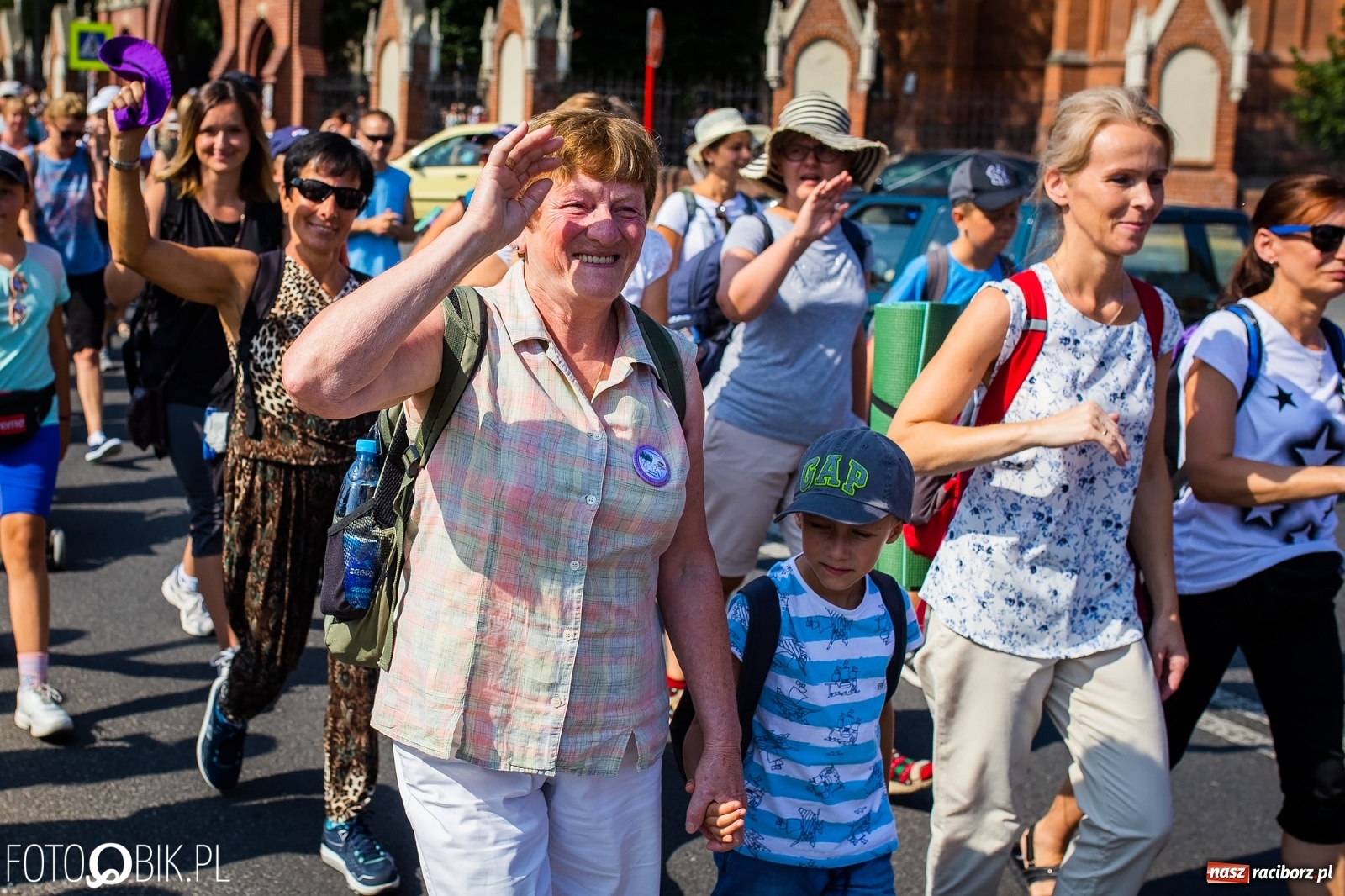 Zdjęcie w galerii na portalu naszraciborz.pl: Raciborska pielgrzymka już w drodze na Jasną Górę [FOTO i WIDEO]  wiadomości z regionu