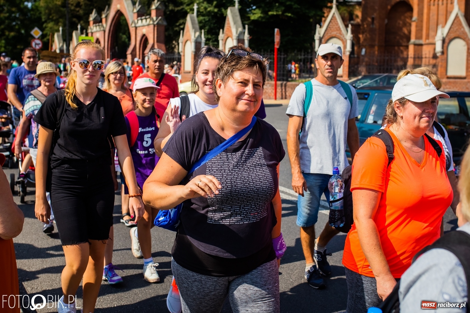 Zdjęcie w galerii na portalu naszraciborz.pl: Raciborska pielgrzymka już w drodze na Jasną Górę [FOTO i WIDEO]  wiadomości z regionu
