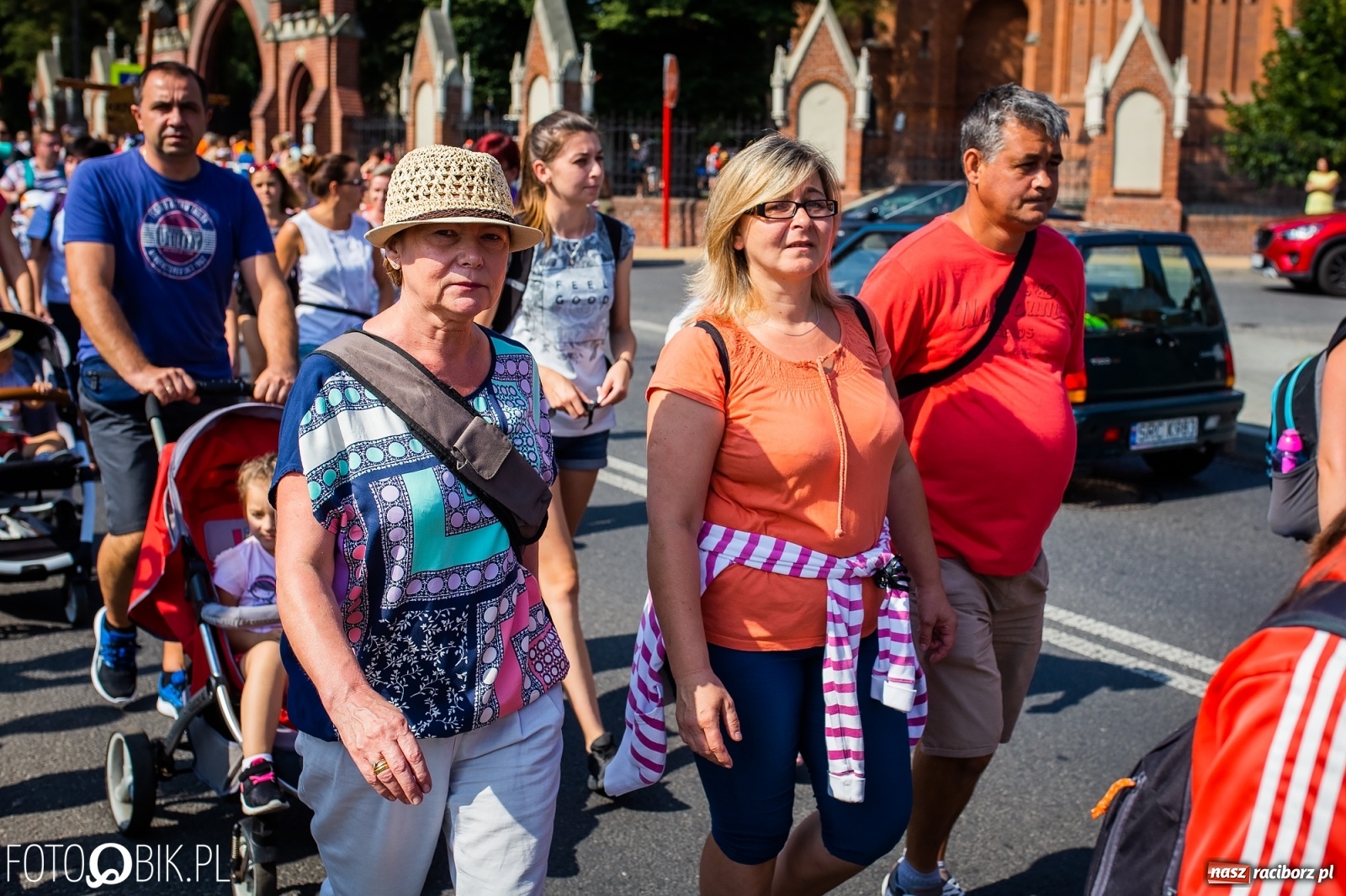 Zdjęcie w galerii na portalu naszraciborz.pl: Raciborska pielgrzymka już w drodze na Jasną Górę [FOTO i WIDEO]  wiadomości z regionu