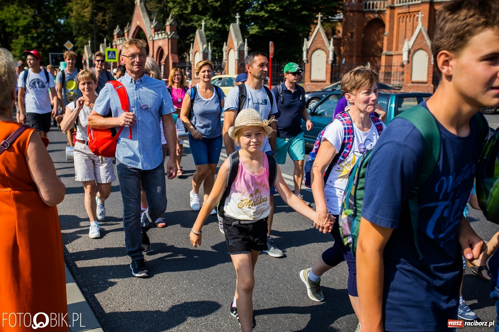 Zdjęcie w galerii na portalu naszraciborz.pl: Raciborska pielgrzymka już w drodze na Jasną Górę [FOTO i WIDEO]  wiadomości z regionu