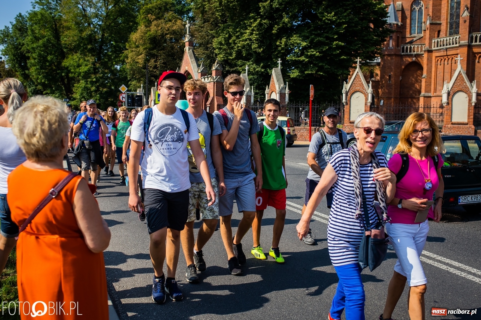 Zdjęcie w galerii na portalu naszraciborz.pl: Raciborska pielgrzymka już w drodze na Jasną Górę [FOTO i WIDEO]  wiadomości z regionu