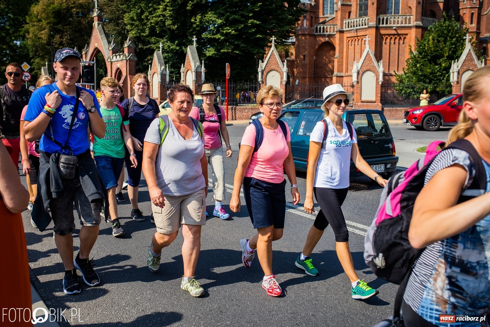 Zdjęcie w galerii na portalu naszraciborz.pl: Raciborska pielgrzymka już w drodze na Jasną Górę [FOTO i WIDEO]  wiadomości z regionu