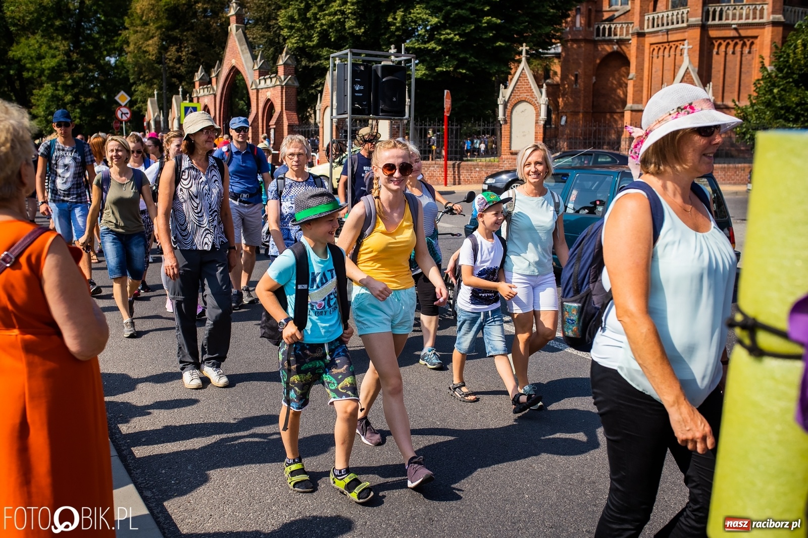 Zdjęcie w galerii na portalu naszraciborz.pl: Raciborska pielgrzymka już w drodze na Jasną Górę [FOTO i WIDEO]  wiadomości z regionu