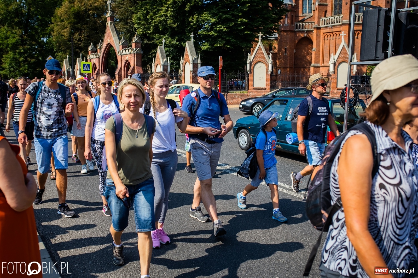 Zdjęcie w galerii na portalu naszraciborz.pl: Raciborska pielgrzymka już w drodze na Jasną Górę [FOTO i WIDEO]  wiadomości z regionu