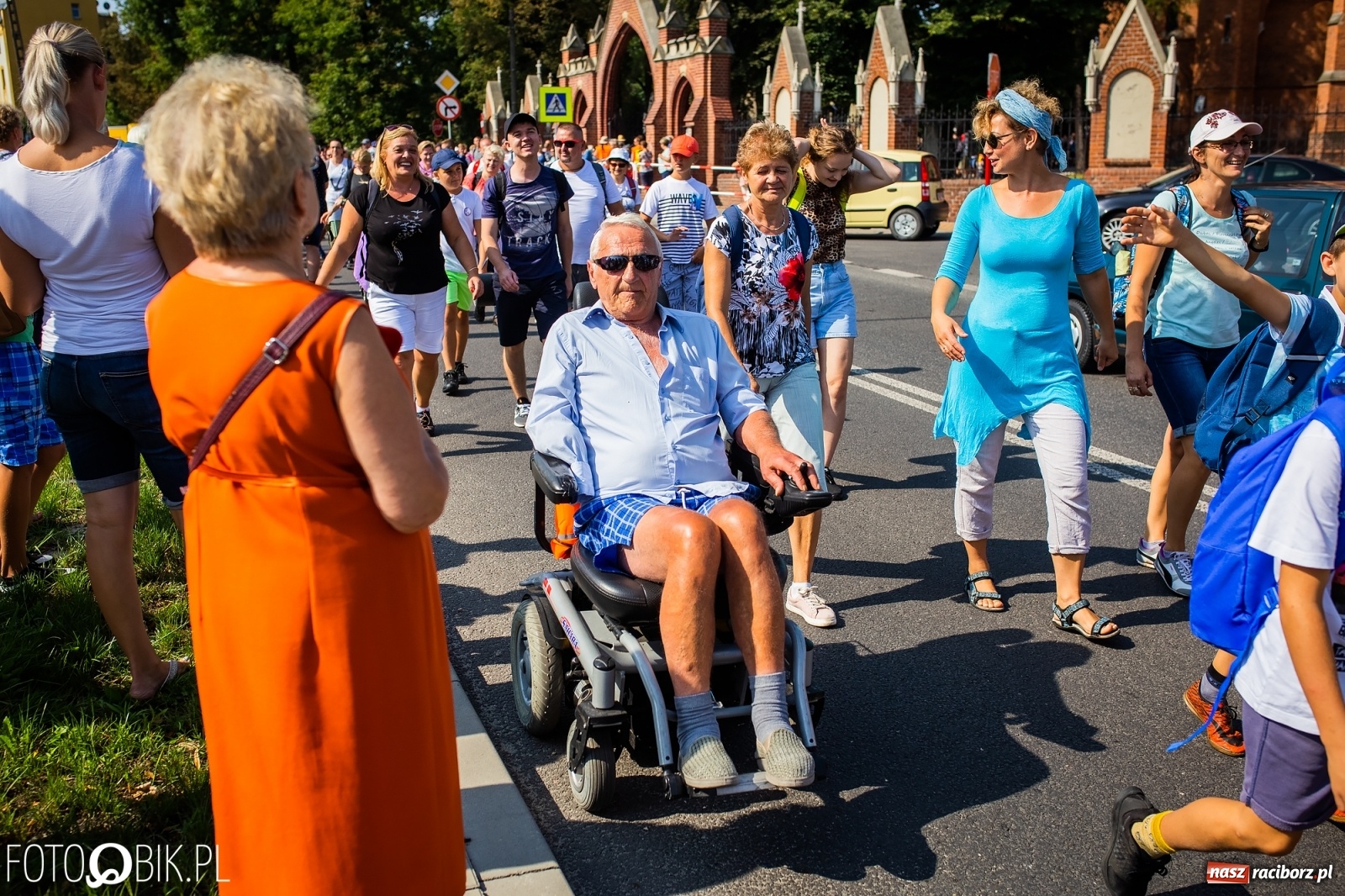 Zdjęcie w galerii na portalu naszraciborz.pl: Raciborska pielgrzymka już w drodze na Jasną Górę [FOTO i WIDEO]  wiadomości z regionu