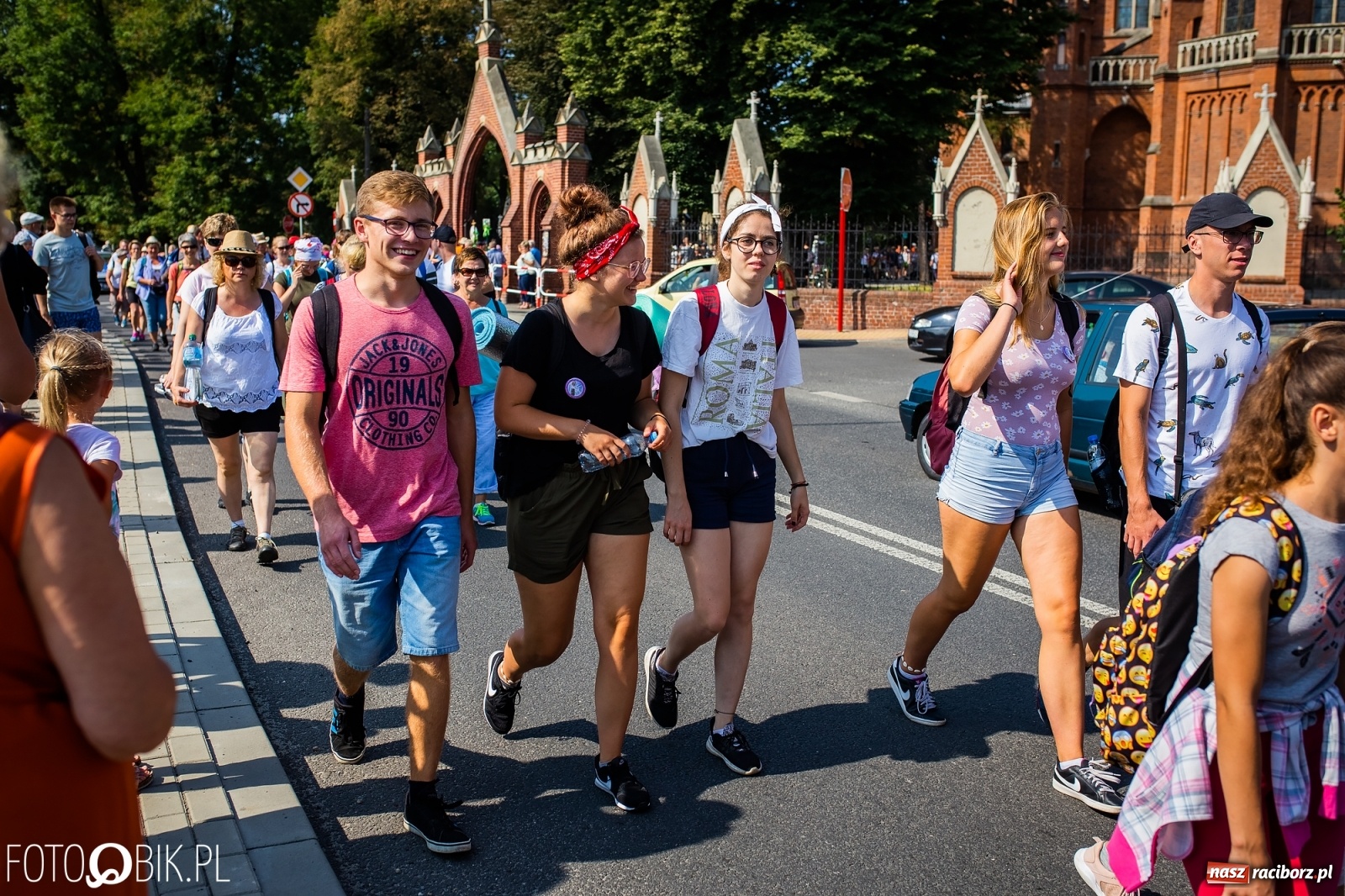 Zdjęcie w galerii na portalu naszraciborz.pl: Raciborska pielgrzymka już w drodze na Jasną Górę [FOTO i WIDEO]  wiadomości z regionu