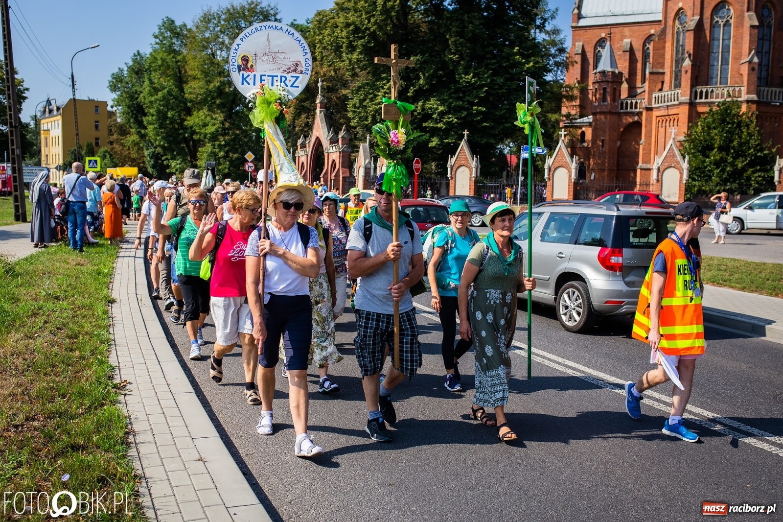 Zdjęcie w galerii na portalu naszraciborz.pl: Raciborska pielgrzymka już w drodze na Jasną Górę [FOTO i WIDEO]  wiadomości z regionu