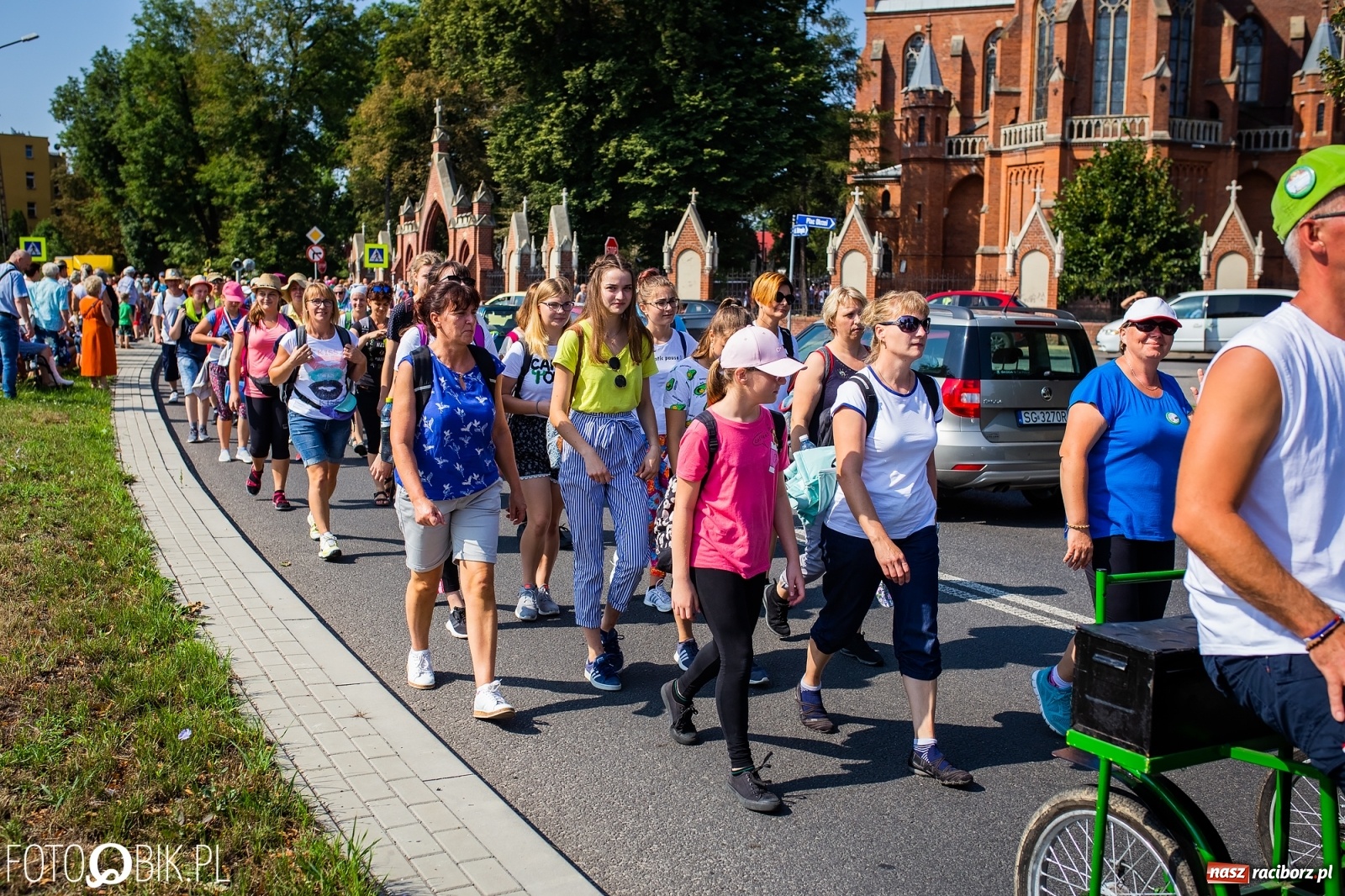Zdjęcie w galerii na portalu naszraciborz.pl: Raciborska pielgrzymka już w drodze na Jasną Górę [FOTO i WIDEO]  wiadomości z regionu