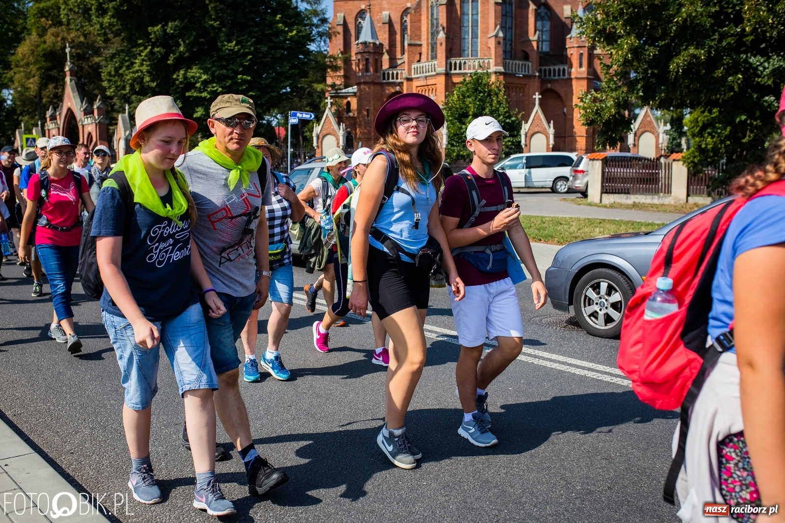 Zdjęcie w galerii na portalu naszraciborz.pl: Raciborska pielgrzymka już w drodze na Jasną Górę [FOTO i WIDEO]  wiadomości z regionu