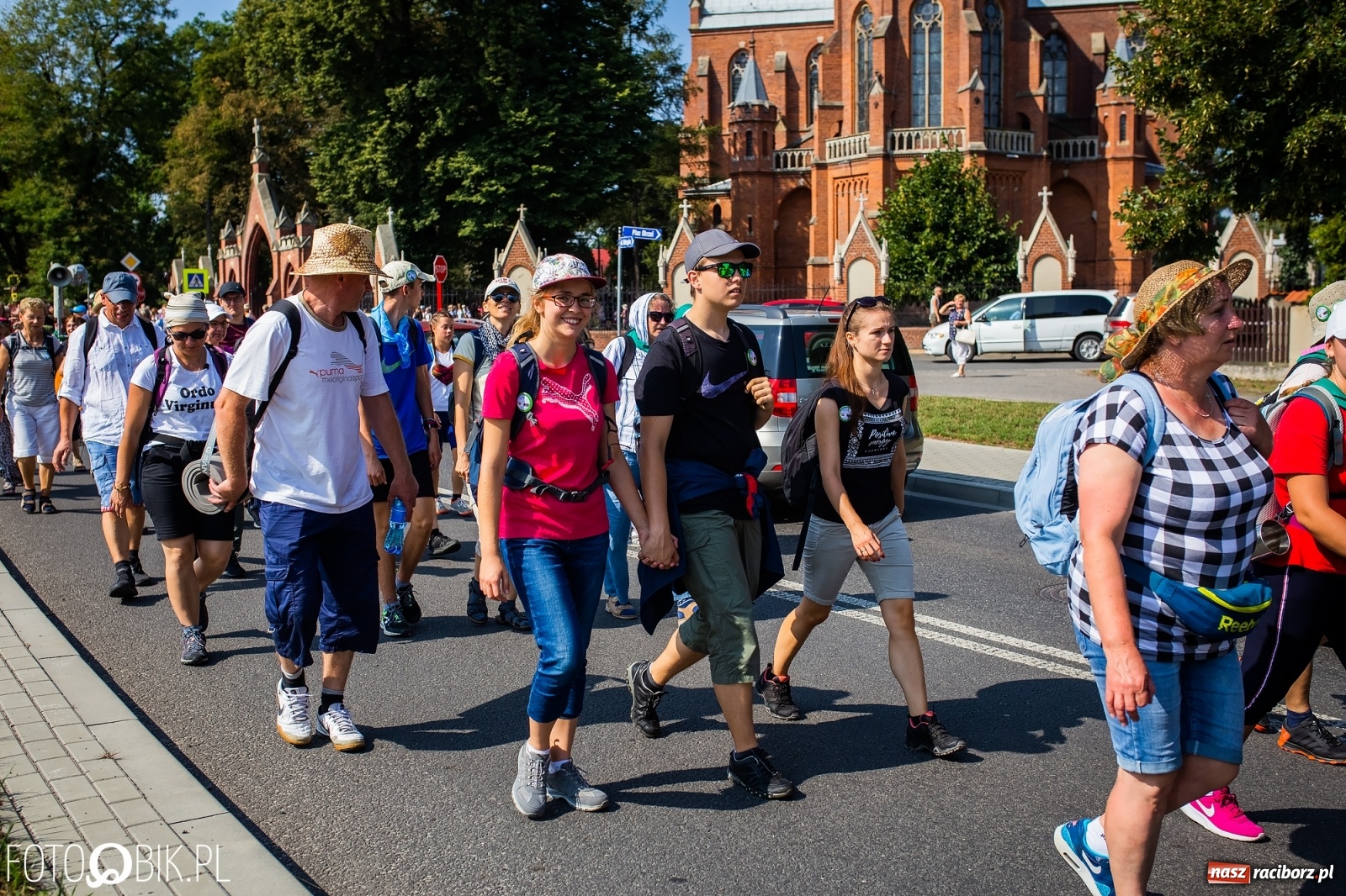 Zdjęcie w galerii na portalu naszraciborz.pl: Raciborska pielgrzymka już w drodze na Jasną Górę [FOTO i WIDEO]  wiadomości z regionu