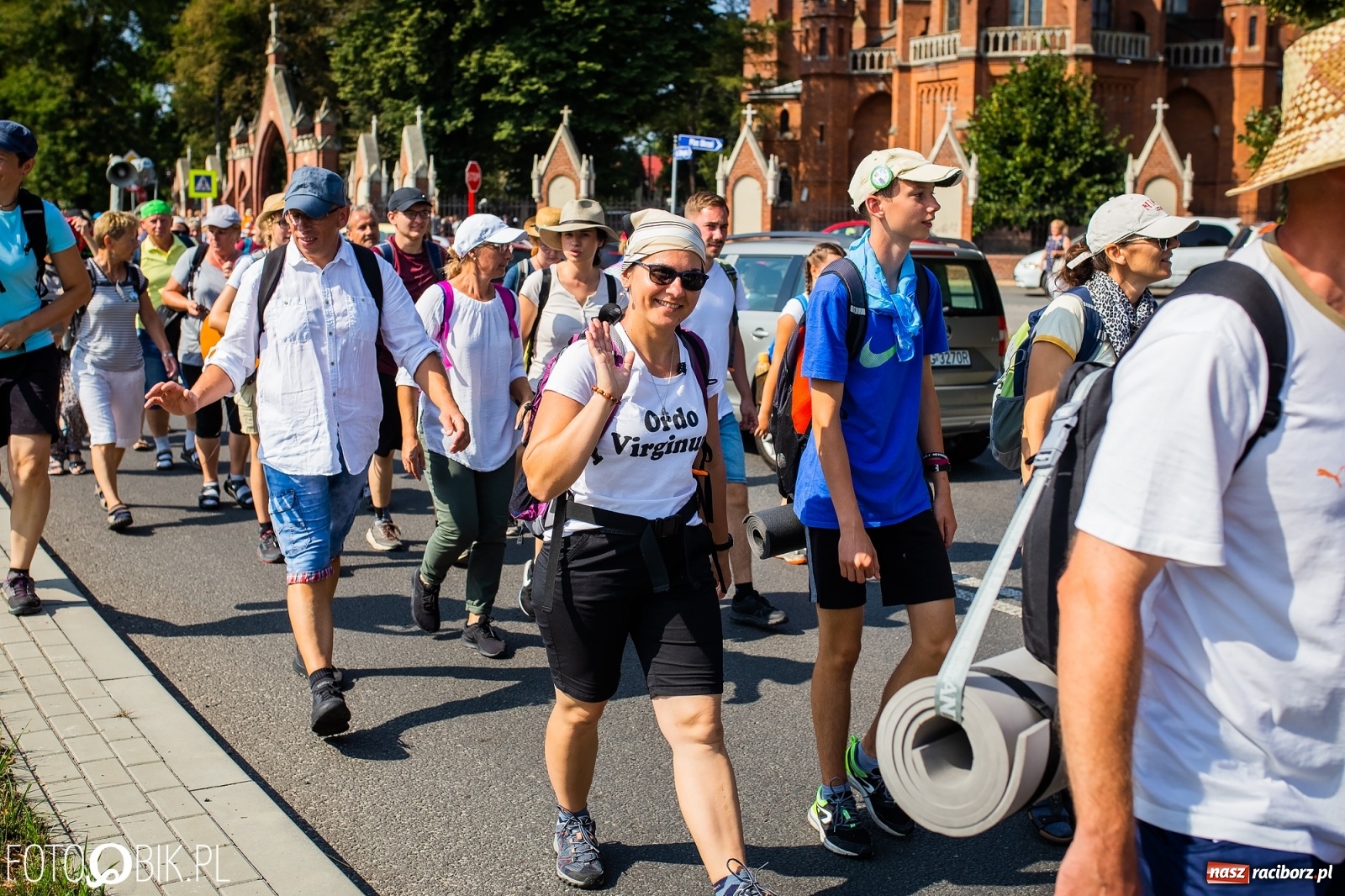 Zdjęcie w galerii na portalu naszraciborz.pl: Raciborska pielgrzymka już w drodze na Jasną Górę [FOTO i WIDEO]  wiadomości z regionu
