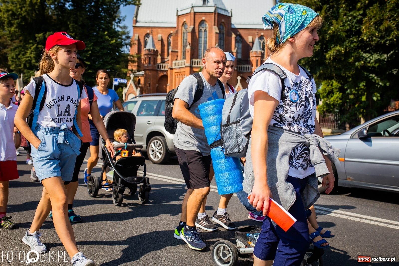 Zdjęcie w galerii na portalu naszraciborz.pl: Raciborska pielgrzymka już w drodze na Jasną Górę [FOTO i WIDEO]  wiadomości z regionu