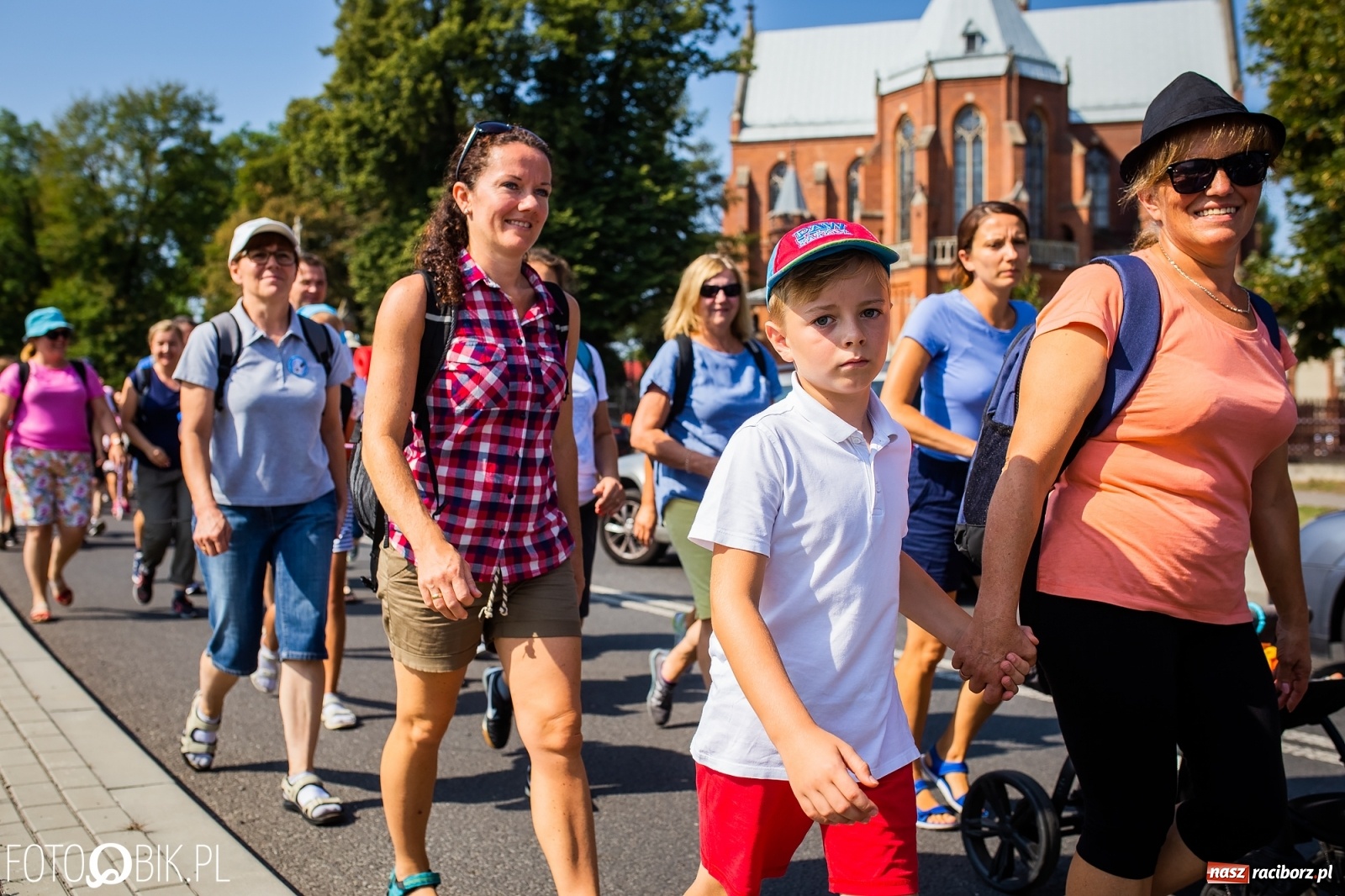 Zdjęcie w galerii na portalu naszraciborz.pl: Raciborska pielgrzymka już w drodze na Jasną Górę [FOTO i WIDEO]  wiadomości z regionu
